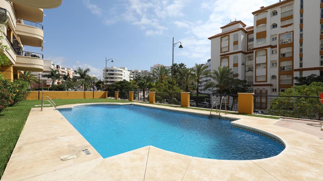 Cozy Apartment Overlooking Estepona'S Marina! Exterior foto