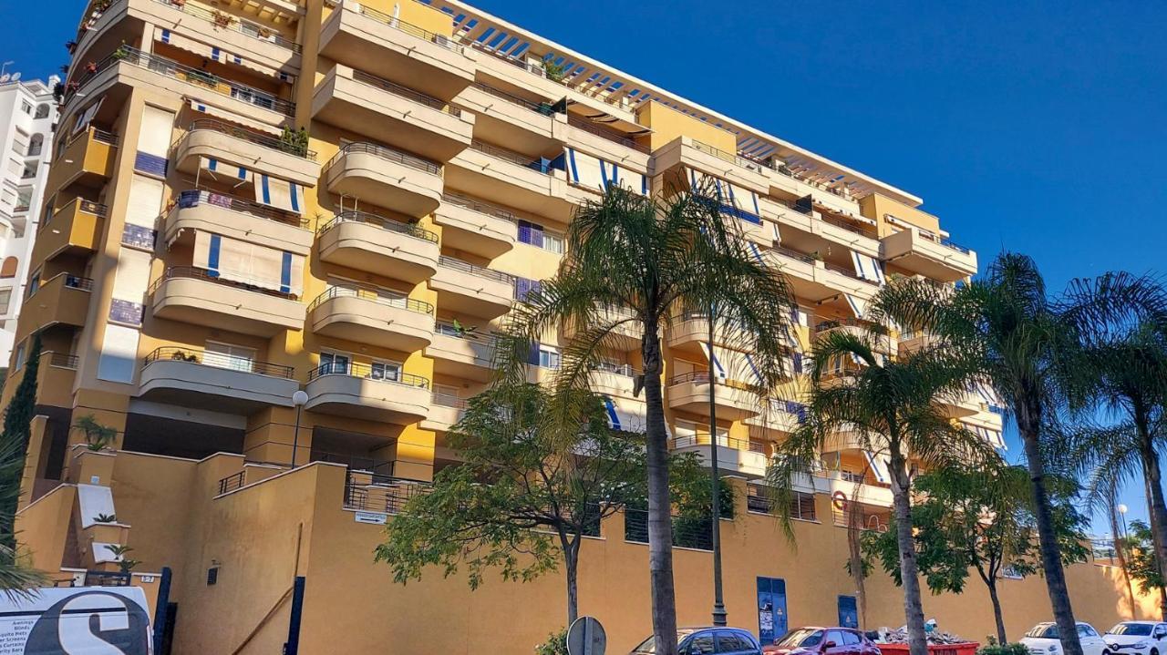 Cozy Apartment Overlooking Estepona'S Marina! Exterior foto