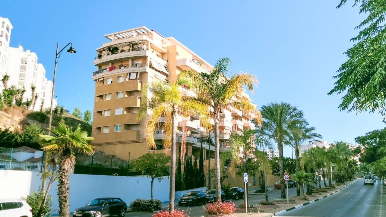 Cozy Apartment Overlooking Estepona'S Marina! Exterior foto